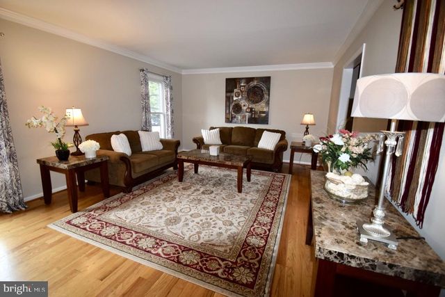 15 BLUE FOX CT, Newark, DE 19711