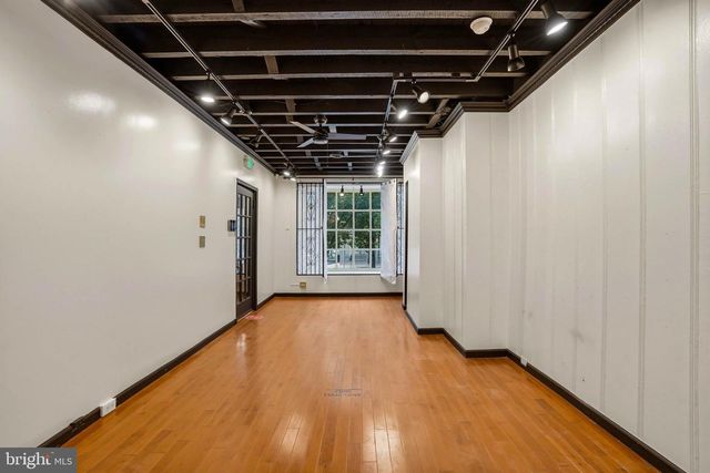 17 W CHASE ST, Baltimore, MD 21201