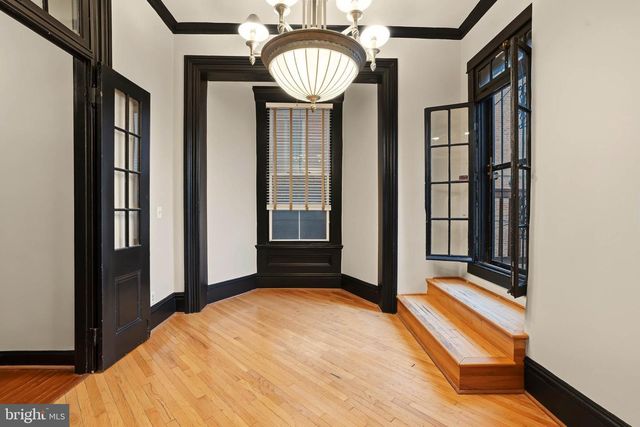 17 W CHASE ST, Baltimore, MD 21201