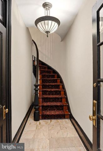 17 W CHASE ST, Baltimore, MD 21201