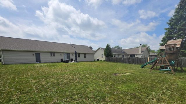 1264 BLUE RIDGE DRIVE, Green Bay, WI 54304