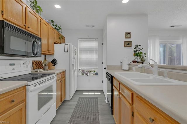 3920 Peppercorn WAY, Chesapeake, VA 23321