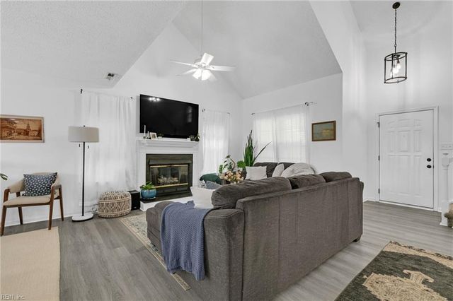 3920 Peppercorn WAY, Chesapeake, VA 23321
