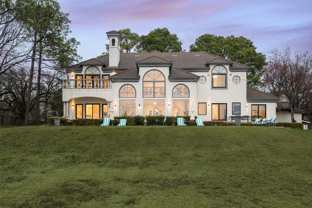 119 Diamond Oaks Drive, Mabank, TX 75156