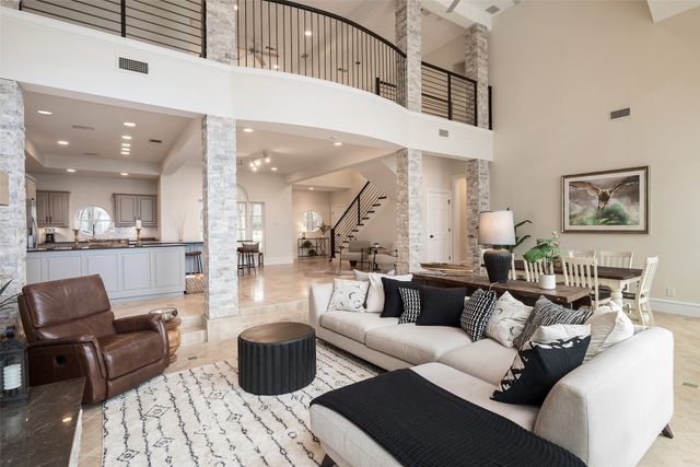 119 Diamond Oaks Drive, Mabank, TX 75156