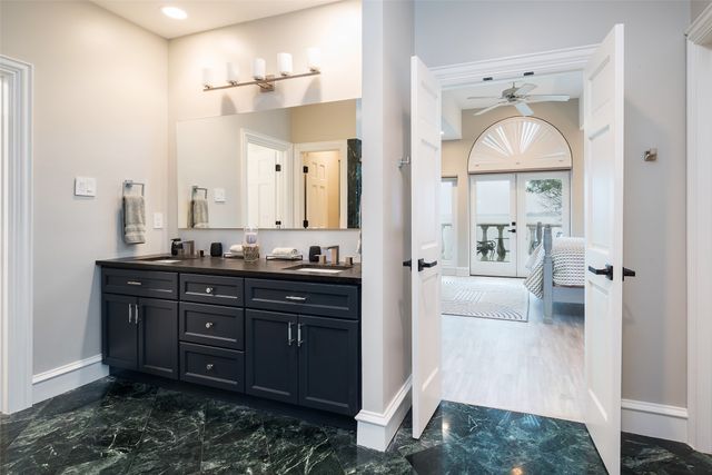 119 Diamond Oaks Drive, Mabank, TX 75156