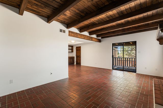 3154 Plaza Blanca, Santa Fe, NM 87507