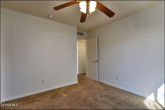 5568 RICK Husband Drive, El Paso, TX 79934