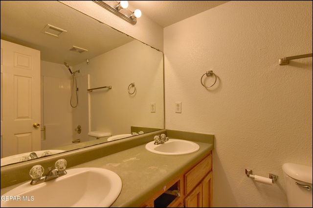 5568 RICK Husband Drive, El Paso, TX 79934