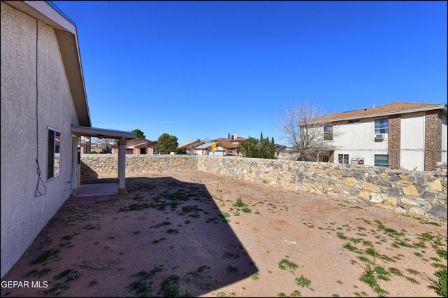 5568 RICK Husband Drive, El Paso, TX 79934