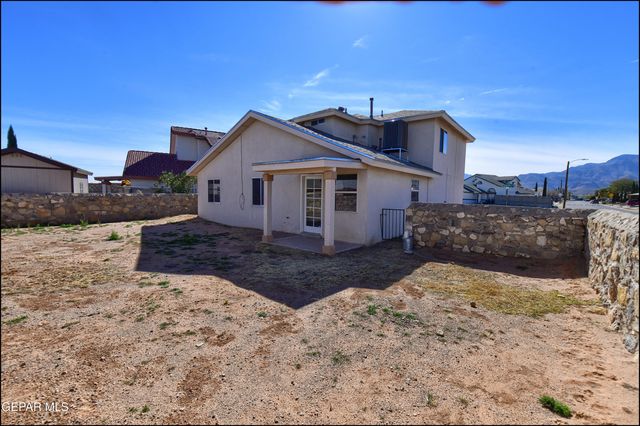 5568 RICK Husband Drive, El Paso, TX 79934