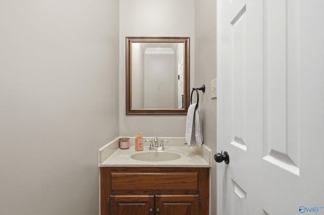 2406 Auburn Drive SW, Decatur, AL 35603