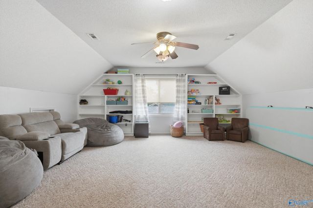 2406 Auburn Drive SW, Decatur, AL 35603