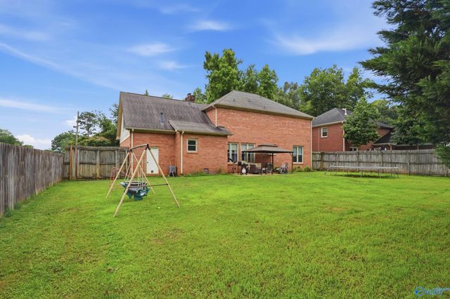 2406 Auburn Drive SW, Decatur, AL 35603