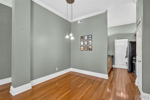 4496 Maryland Avenue 1B, St Louis, MO 63108