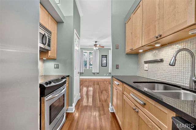 4496 Maryland Avenue 1B, St Louis, MO 63108
