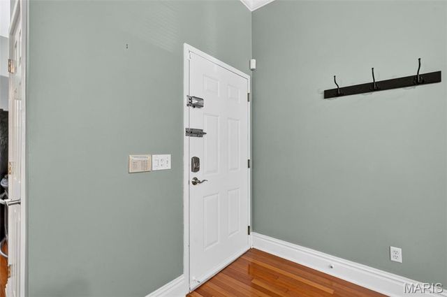 4496 Maryland Avenue 1B, St Louis, MO 63108