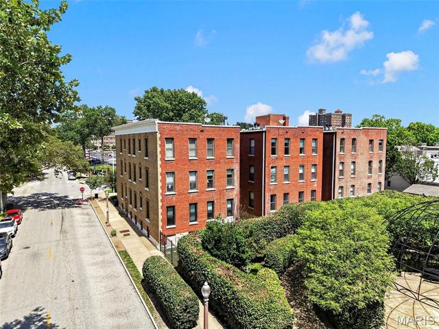 4496 Maryland Avenue 1B, St Louis, MO 63108
