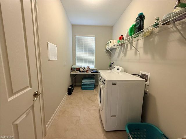 3920 King Edwards ST, Fort Myers, FL 33916