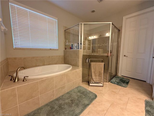 3920 King Edwards ST, Fort Myers, FL 33916