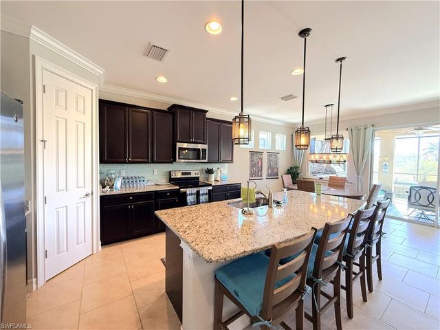 3920 King Edwards ST, Fort Myers, FL 33916