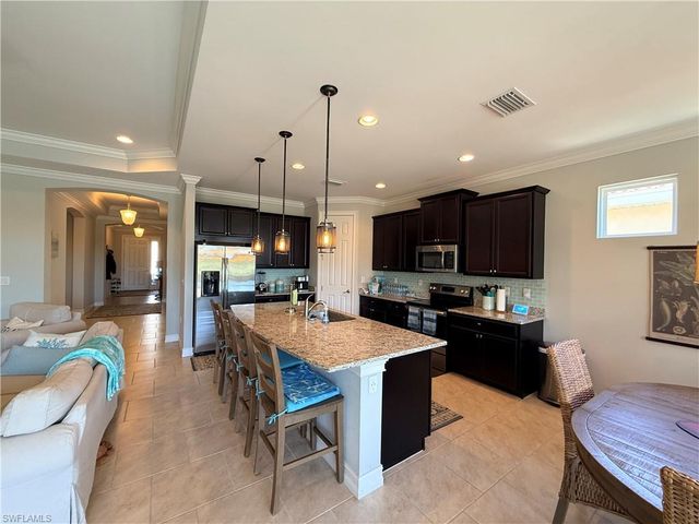 3920 King Edwards ST, Fort Myers, FL 33916