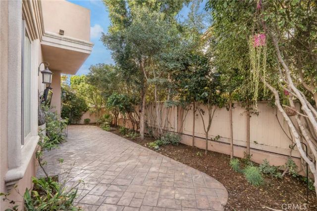2005 Robinson B, Redondo Beach, CA 90278
