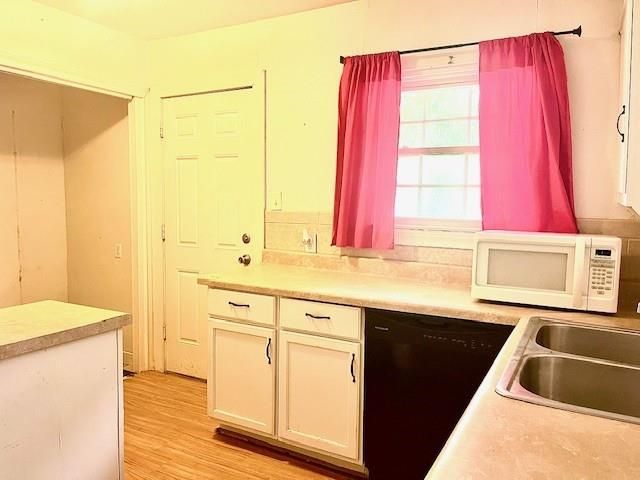 501 Magnolia Street, Lake Jackson, TX 77566