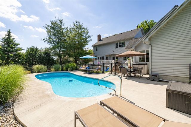 45 Olde Prestwick, Perinton, NY 14526