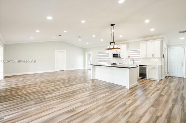 6320 NW 199th Street, Hialeah, FL 33015
