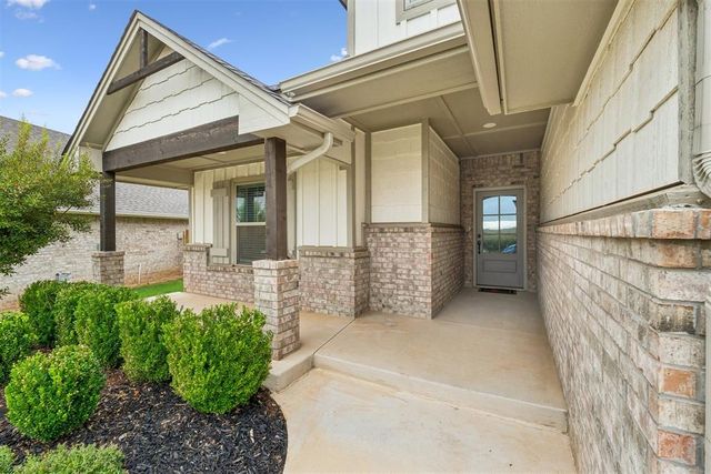 5309 Skylar Rae Road, Edmond, OK 73034