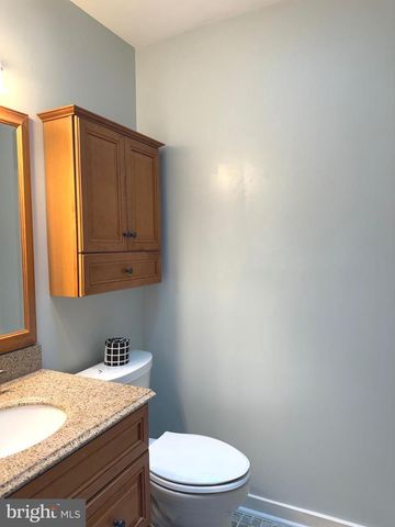 11 LAFAYETTE STATION, Fredericksburg, VA 22401