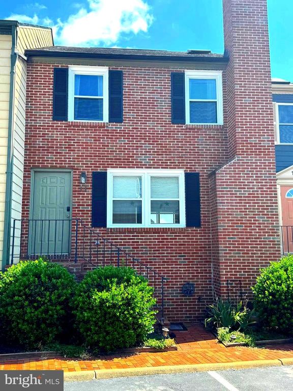 11 LAFAYETTE STATION, Fredericksburg, VA 22401