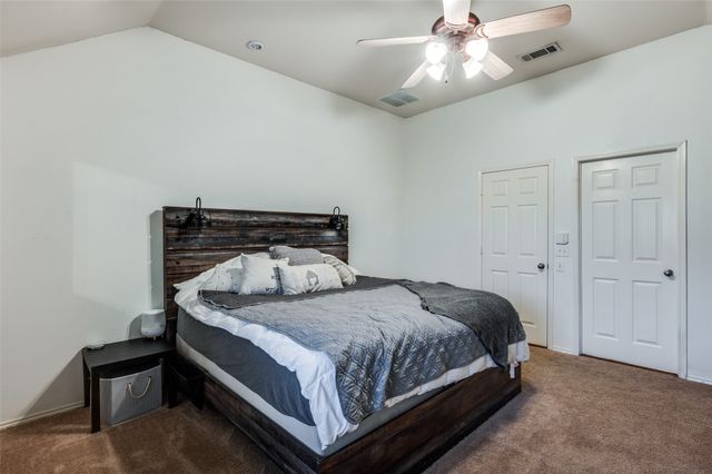 6828 Crenshaw Lane, Denton, TX 76210
