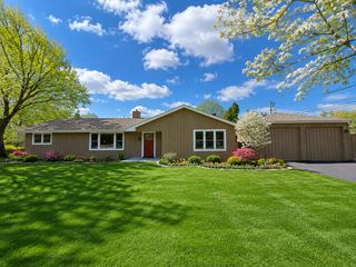 1756 Prairie Avenue, Northbrook, IL 60062