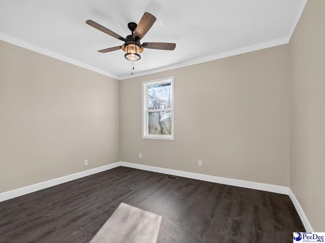 511 Limit St., Darlington, SC 29532