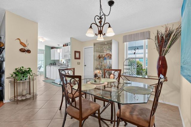 1226 POMPANO LANE, Lady Lake, FL 32159