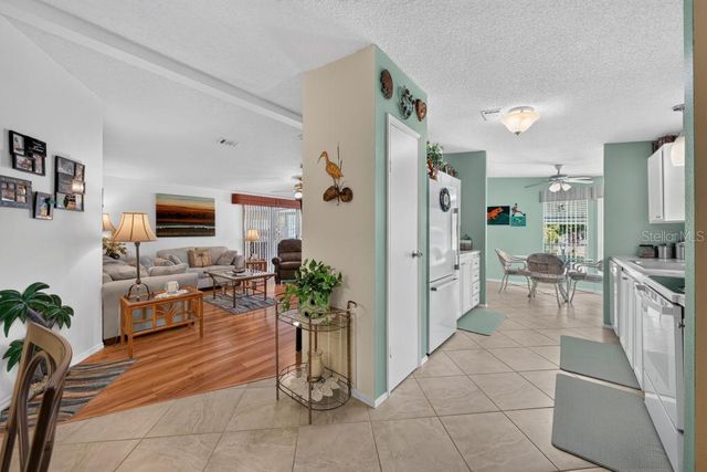 1226 POMPANO LANE, Lady Lake, FL 32159
