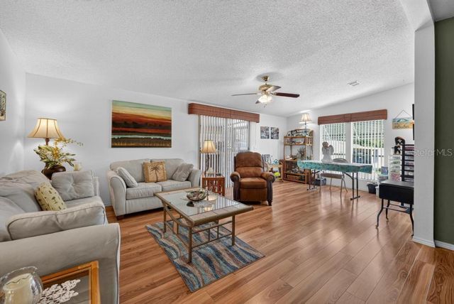 1226 POMPANO LANE, Lady Lake, FL 32159