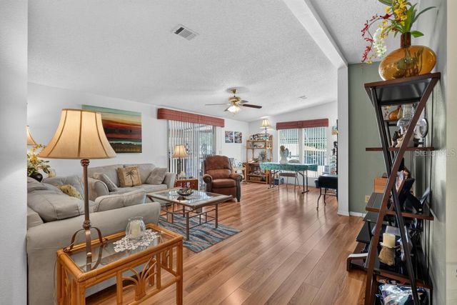 1226 POMPANO LANE, Lady Lake, FL 32159