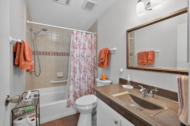 1226 POMPANO LANE, Lady Lake, FL 32159