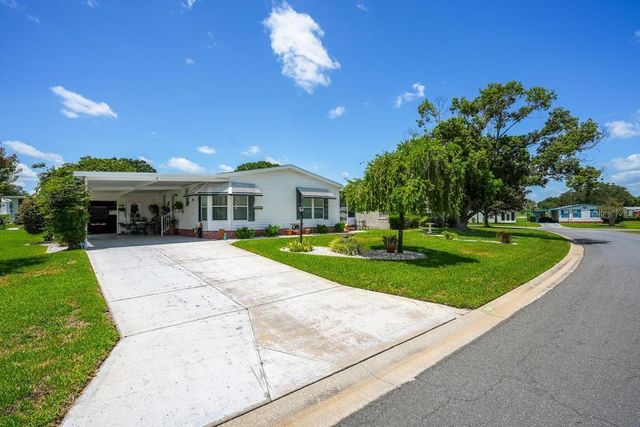 1226 POMPANO LANE, Lady Lake, FL 32159