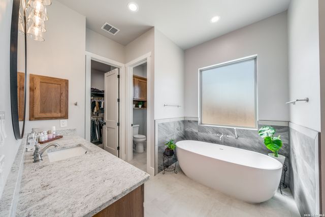 113 Hondo Vista, La Vernia, TX 78121