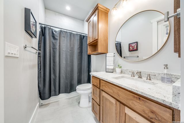 113 Hondo Vista, La Vernia, TX 78121