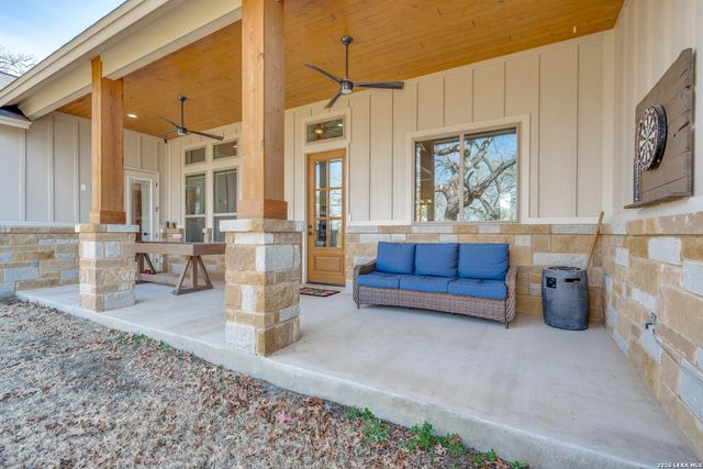 113 Hondo Vista, La Vernia, TX 78121