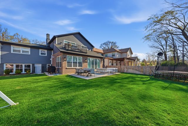 4029 Suffield Court, Skokie, IL 60076