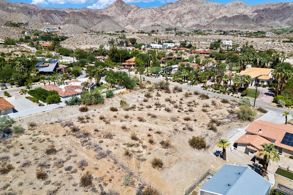 Image 6 of property listing at 71771 Jaguar Way, Palm Desert, CA 92260
