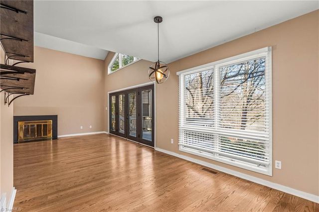 101 Maple Hill Court, Winston-salem, NC 27106