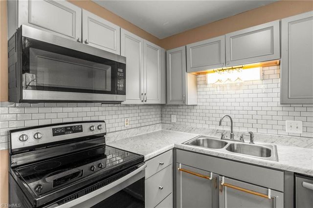 101 Maple Hill Court, Winston-salem, NC 27106