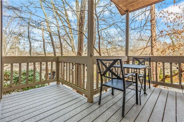 101 Maple Hill Court, Winston-salem, NC 27106